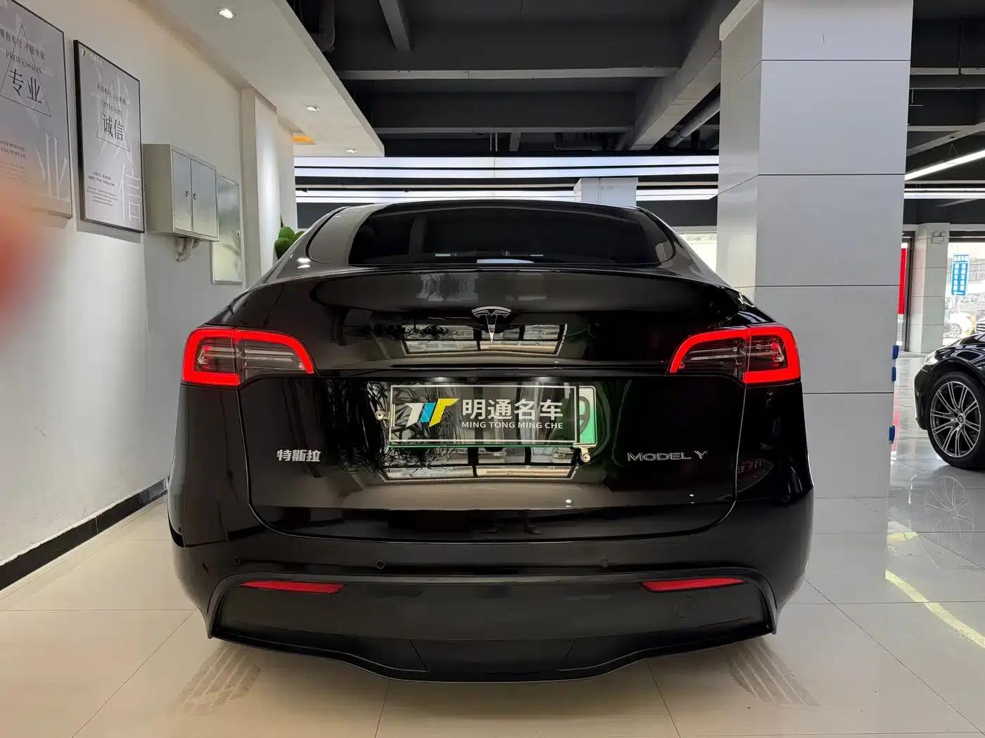 Model Y 2022 Facelift Rear-Wheel Drive Version — миниатюра 4