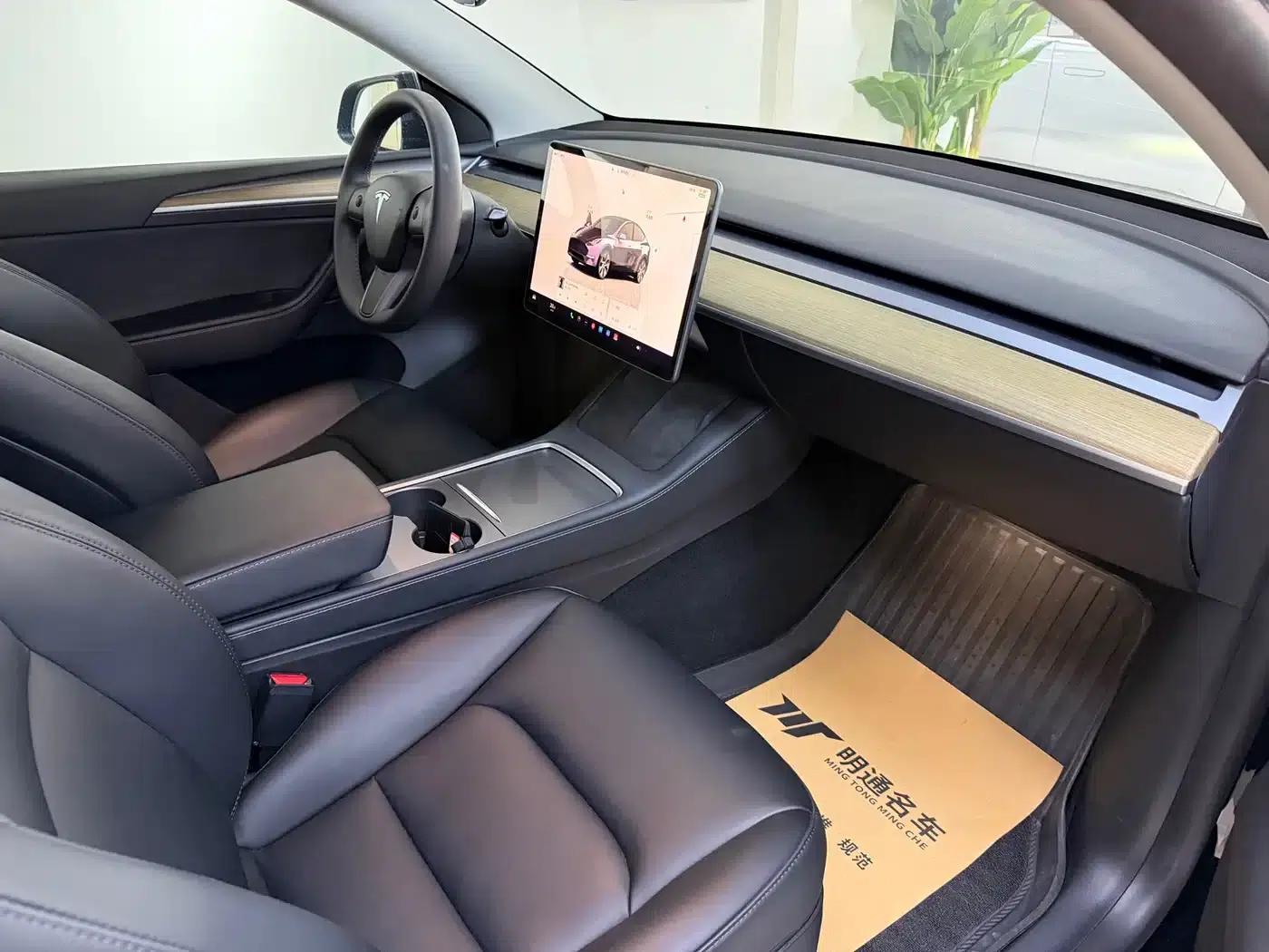 Model Y 2022 Facelift Rear-Wheel Drive Version — миниатюра 9