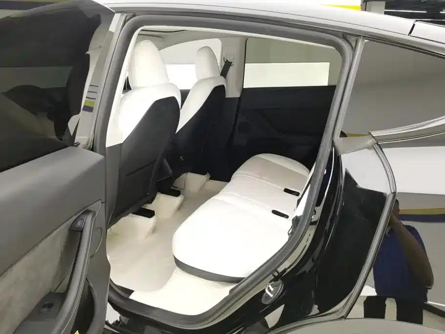 Model Y 2022 Long Range All-Wheel Drive — миниатюра 11
