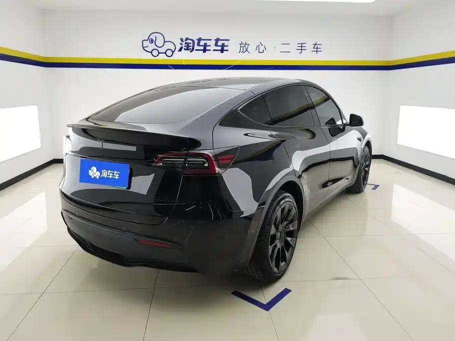 Model Y 2022 Long Range All-Wheel Drive — миниатюра 3