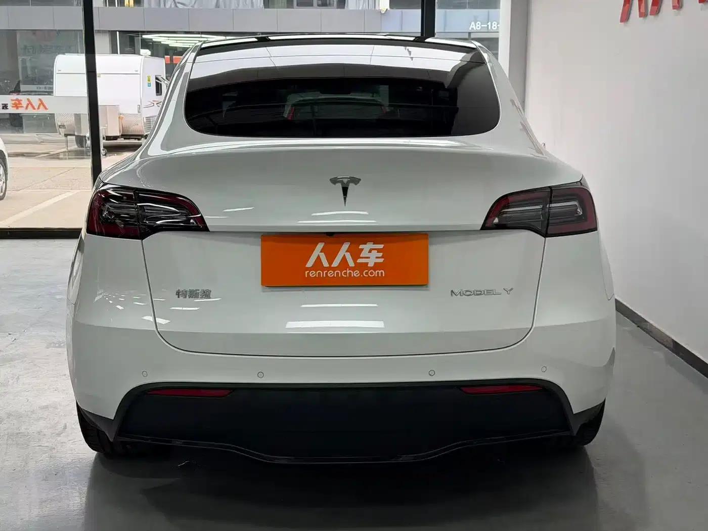 Model Y 2021 Standard Range Rear-Wheel Drive — миниатюра 17