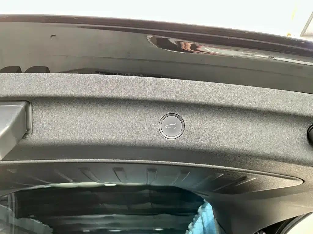 Model Y 2022 Rear-Wheel Drive — миниатюра 16