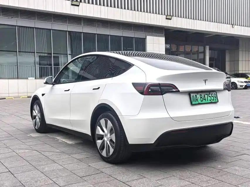 Model Y 2023 Long Range All-Wheel Drive — миниатюра 7