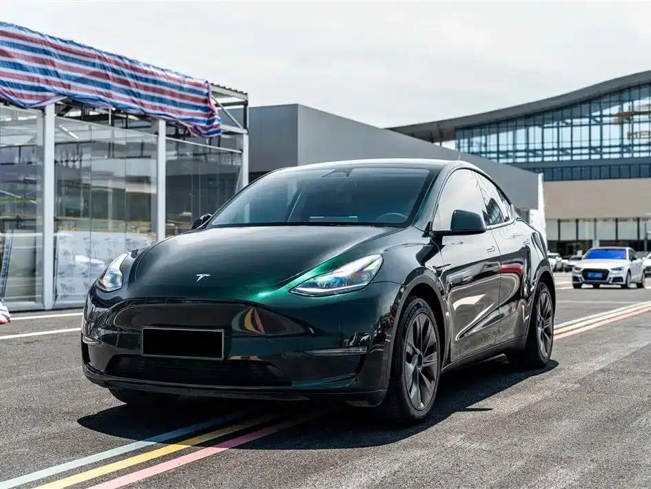 Model Y 2023 Long Range All-Wheel Drive — миниатюра 1
