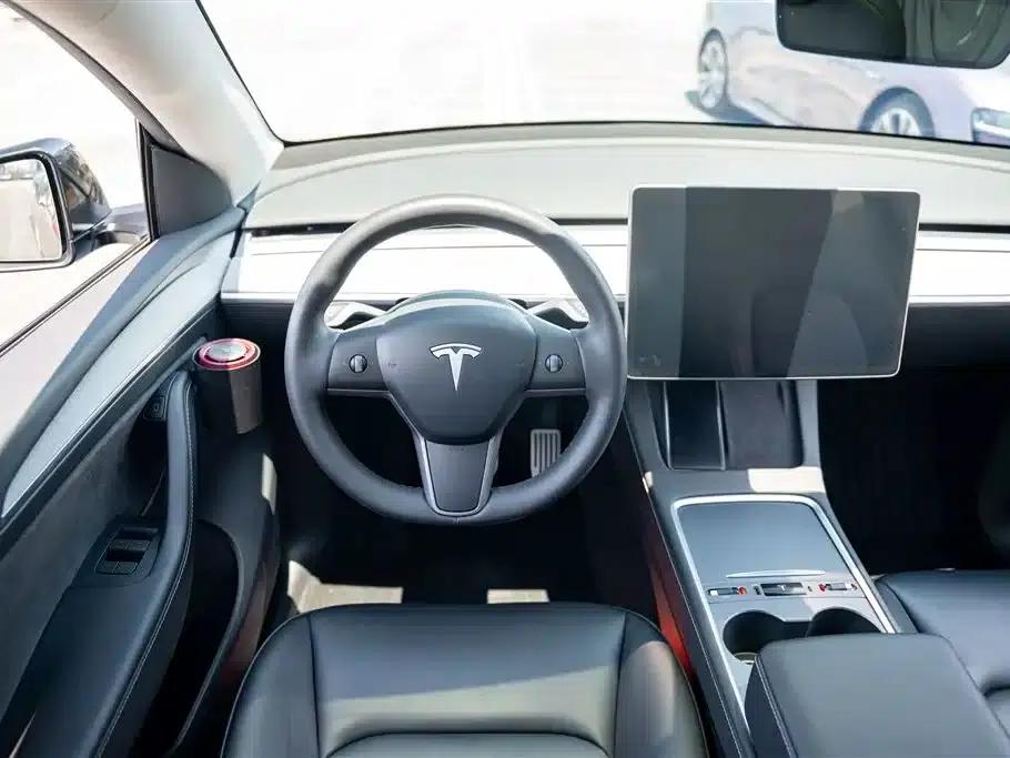 Model Y 2023 Long Range All-Wheel Drive — миниатюра 19