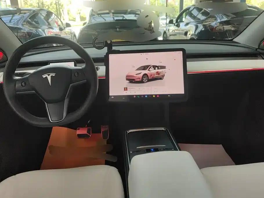 Model Y 2022 Facelift Rear-Wheel Drive Version — миниатюра 12