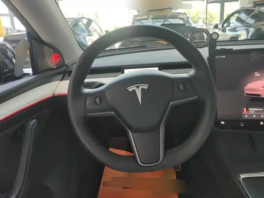 Model Y 2022 Facelift Rear-Wheel Drive Version — миниатюра 15