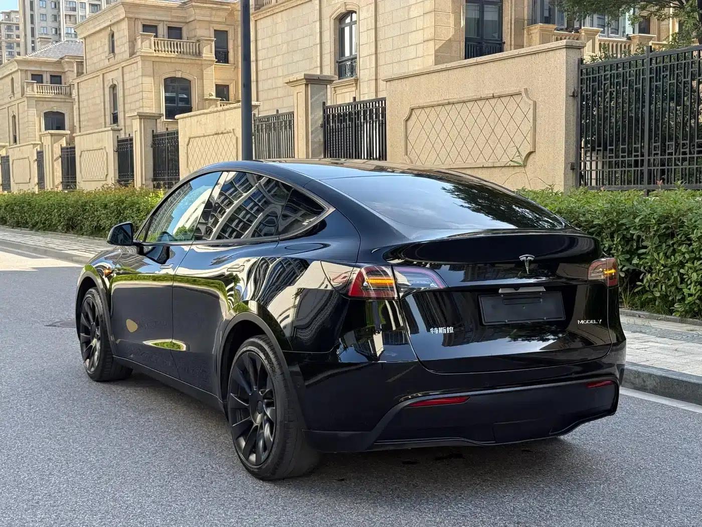 Model Y 2022 Facelift Rear-Wheel Drive Version — миниатюра 7