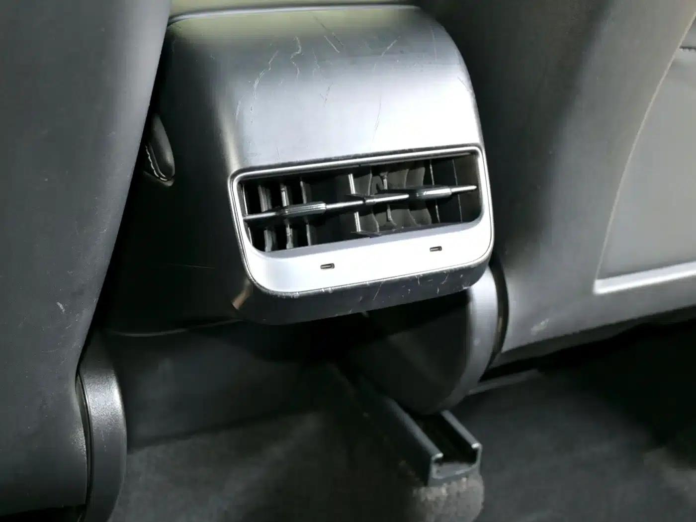 Model Y 2021 Standard Range Rear-Wheel Drive — миниатюра 17