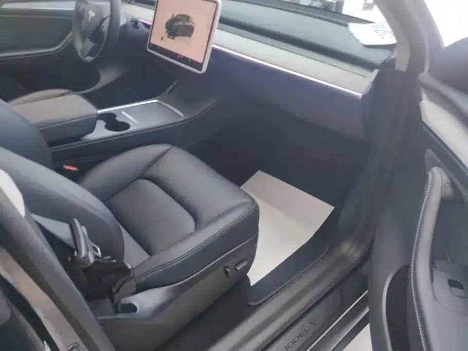 Model Y 2024 Rear-Wheel Drive — миниатюра 8