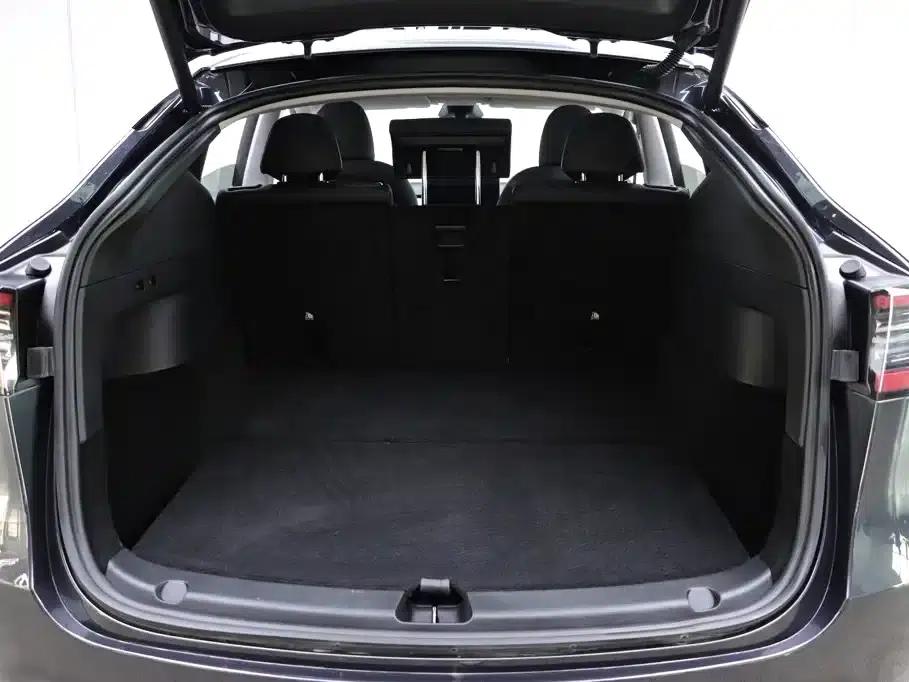 Model Y 2024 Rear-Wheel Drive — миниатюра 29