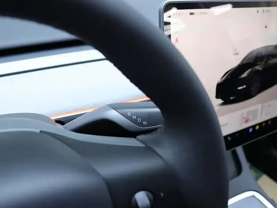 Model Y 2024 Rear-Wheel Drive — миниатюра 8