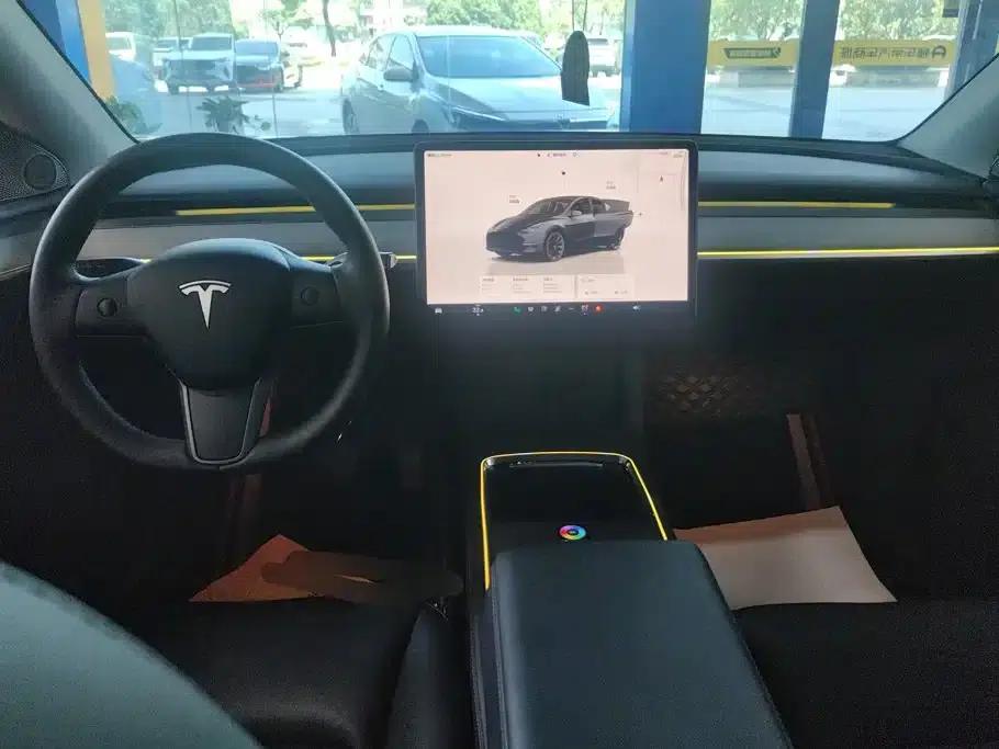 Model Y 2024 Long Range All-Wheel Drive — миниатюра 11