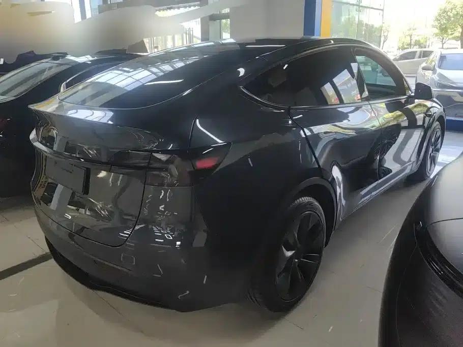 Model Y 2024 Long Range All-Wheel Drive — миниатюра 3