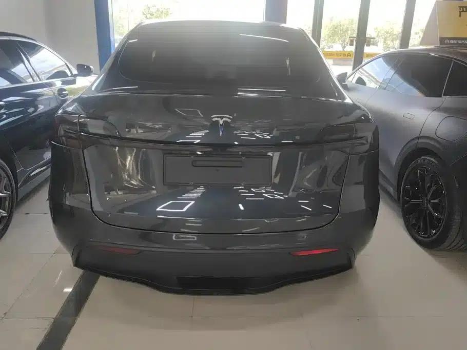Model Y 2024 Long Range All-Wheel Drive — миниатюра 4