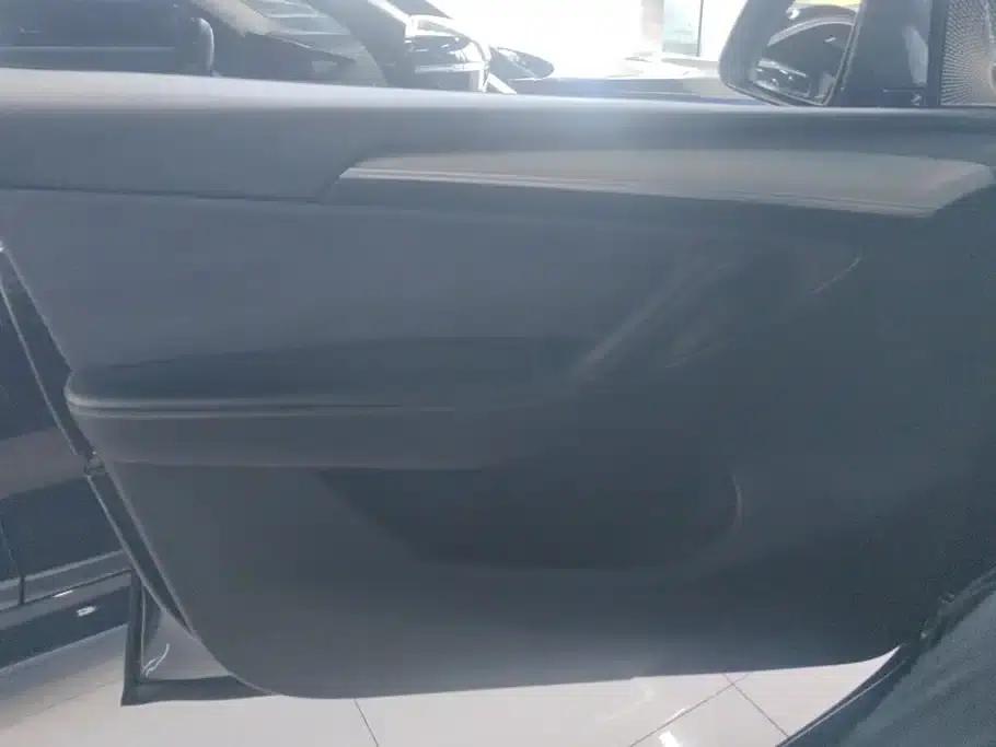 Model Y 2024 Long Range All-Wheel Drive — миниатюра 7