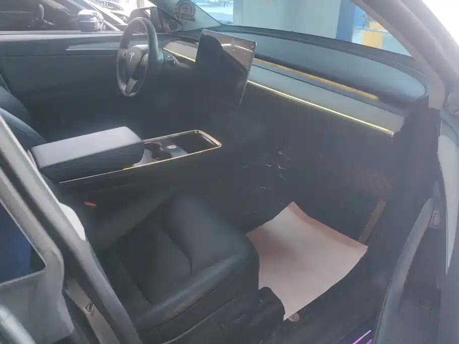 Model Y 2024 Long Range All-Wheel Drive — миниатюра 8