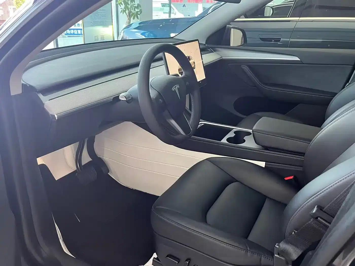 Model Y 2024 Rear-Wheel Drive — миниатюра 7