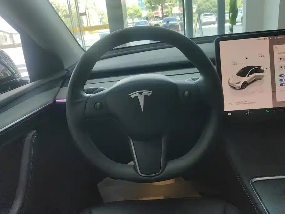Model Y 2023 Rear-Wheel Drive — миниатюра 15