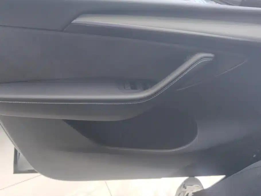Model Y 2023 Rear-Wheel Drive — миниатюра 7