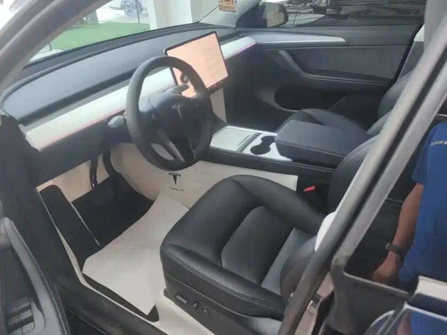 Model Y 2024 Rear-Wheel Drive — миниатюра 9