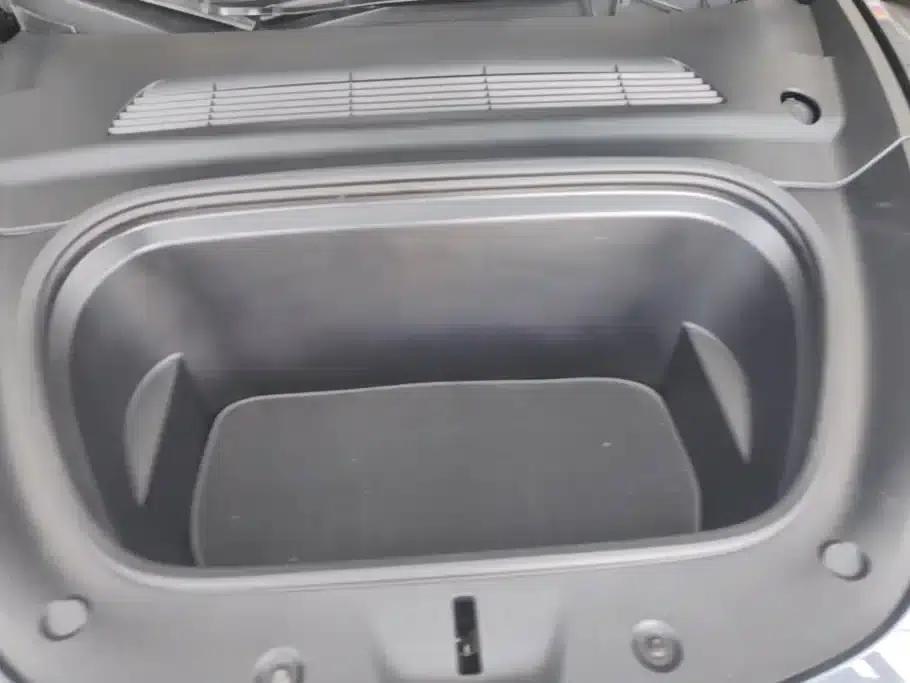 Model Y 2024 Rear-Wheel Drive — миниатюра 10
