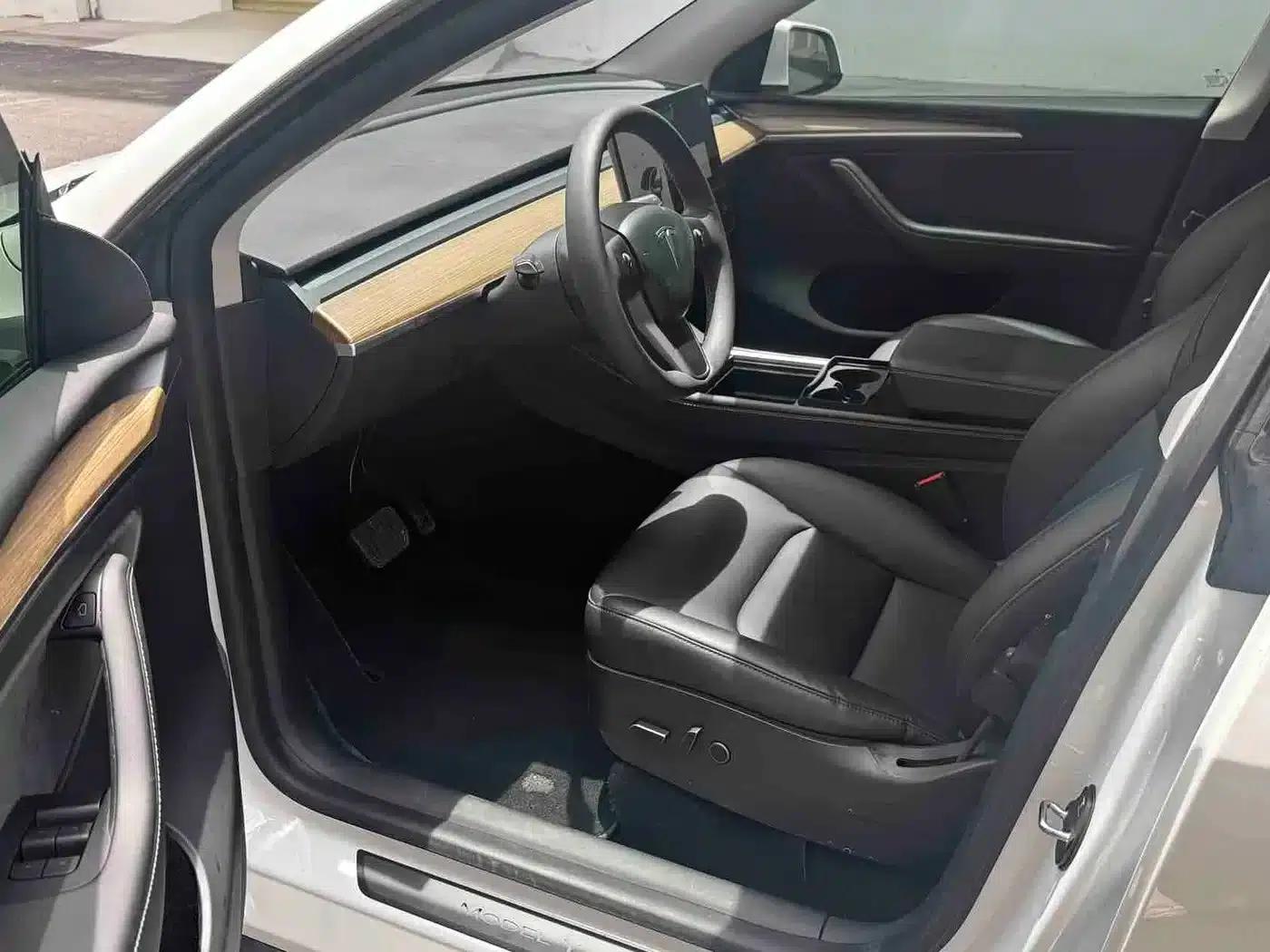 Model Y 2021 Long Range All-Wheel Drive — миниатюра 11