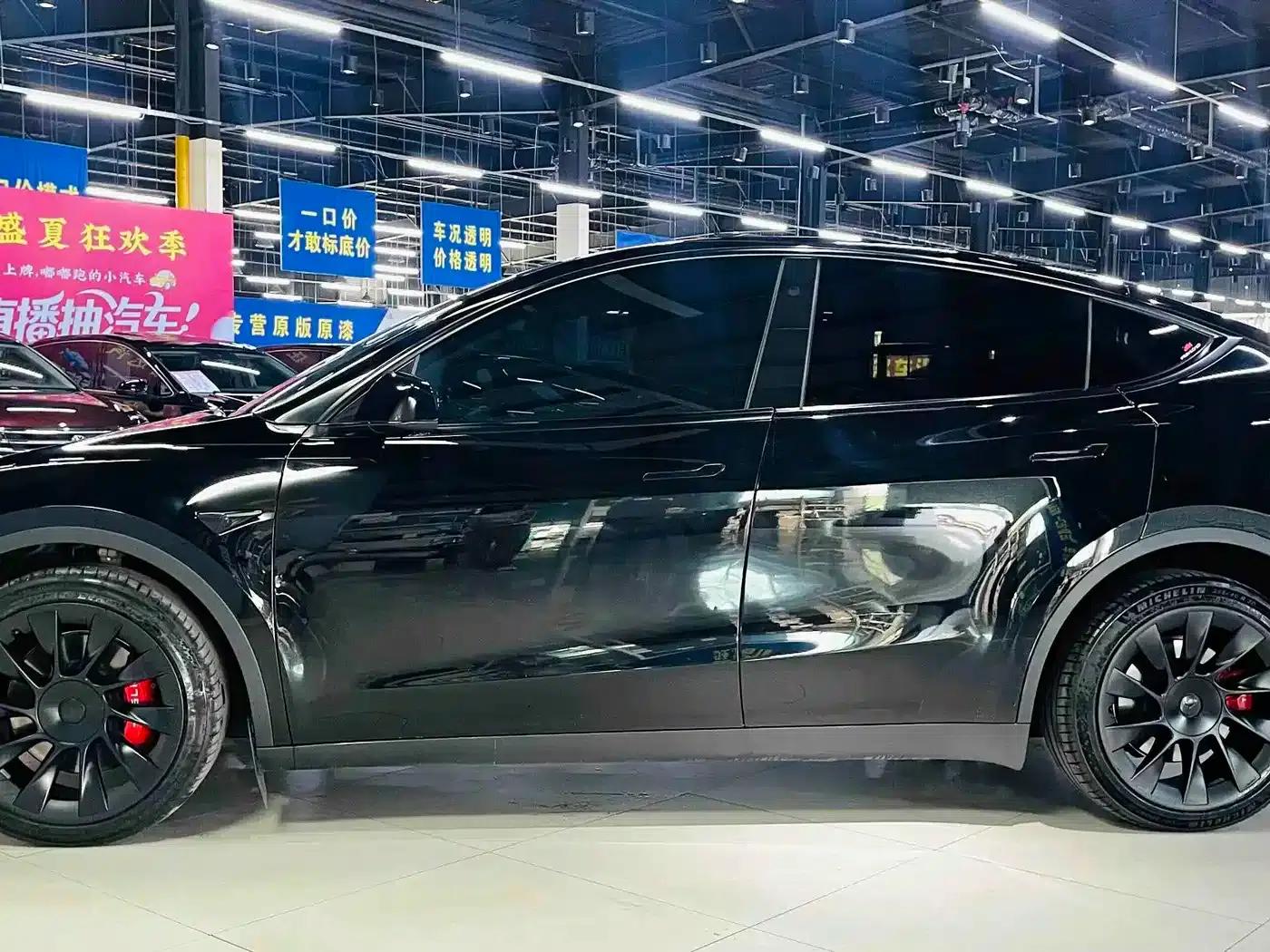 Model Y 2022 Long Range All-Wheel Drive — миниатюра 4