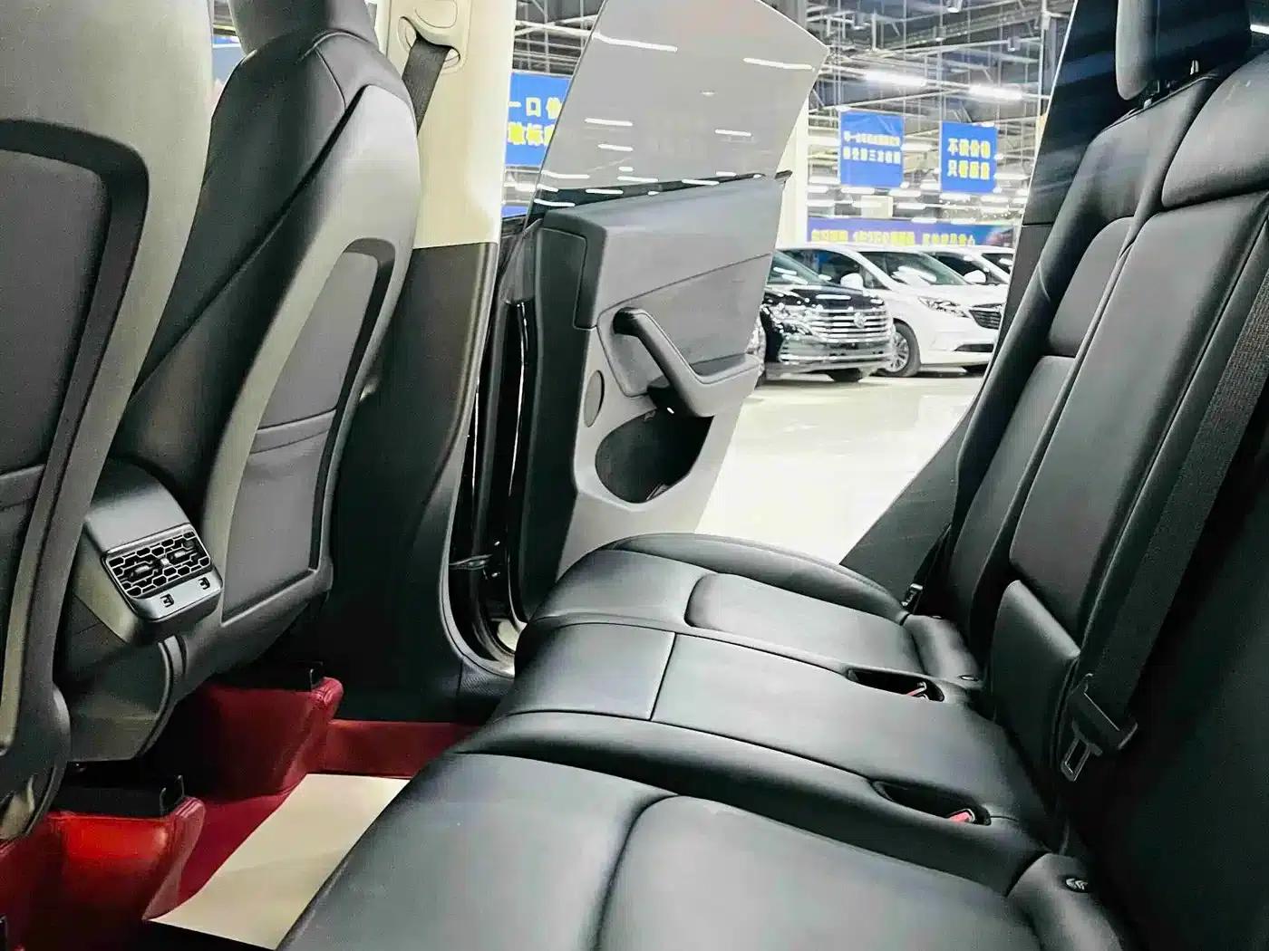 Model Y 2022 Long Range All-Wheel Drive — миниатюра 8