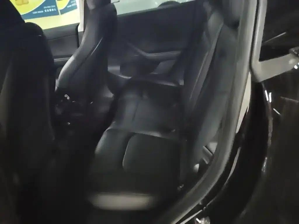 Model Y 2023 Long Range All-Wheel Drive — миниатюра 17