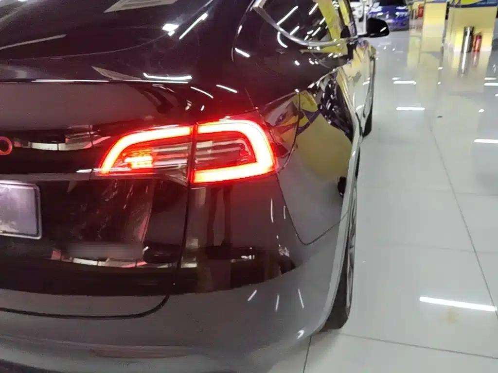 Model Y 2023 Long Range All-Wheel Drive — миниатюра 8