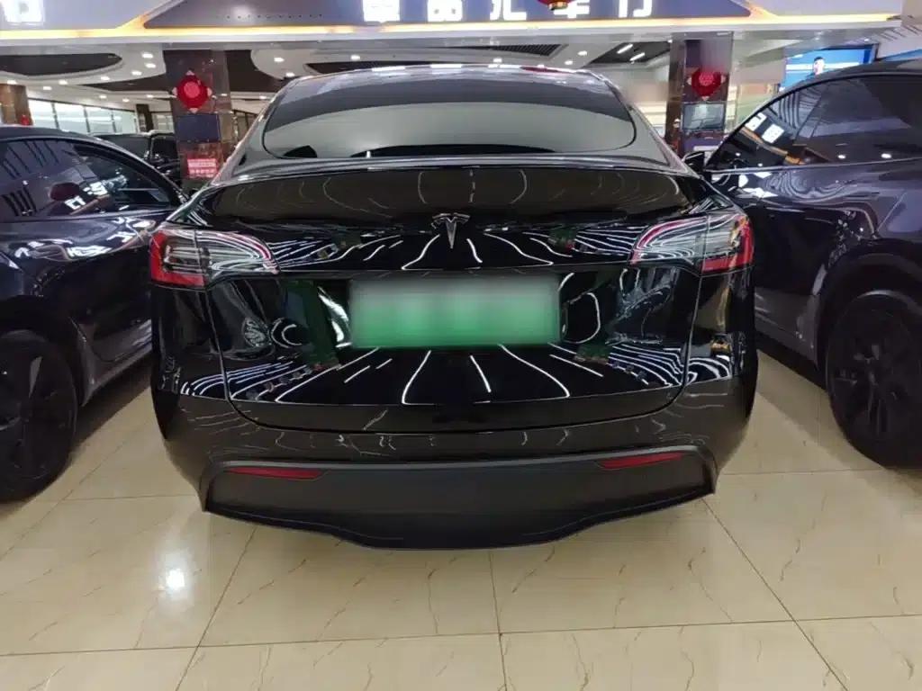 Model Y 2023 Rear-Wheel Drive — миниатюра 6