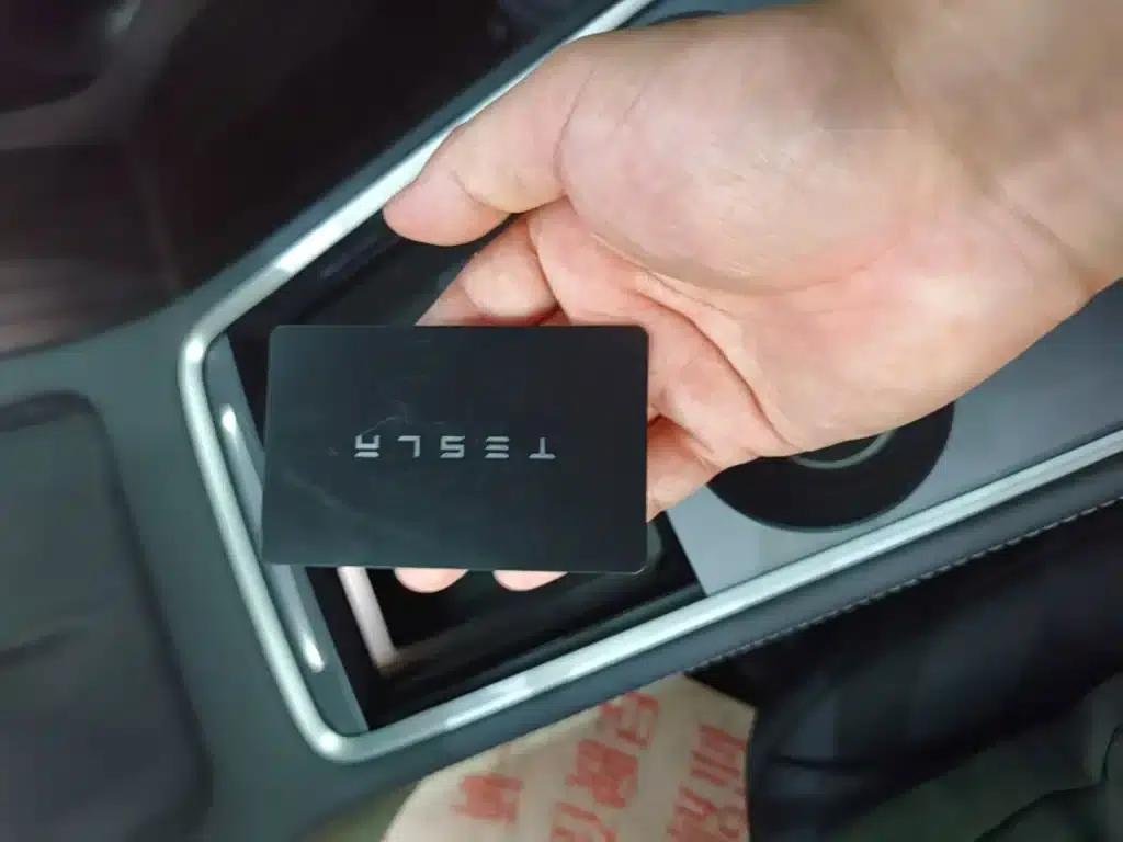 Model Y 2023 Rear-Wheel Drive — миниатюра 9