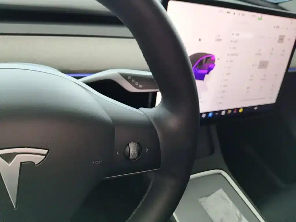 Model Y 2023 Rear-Wheel Drive — миниатюра 14