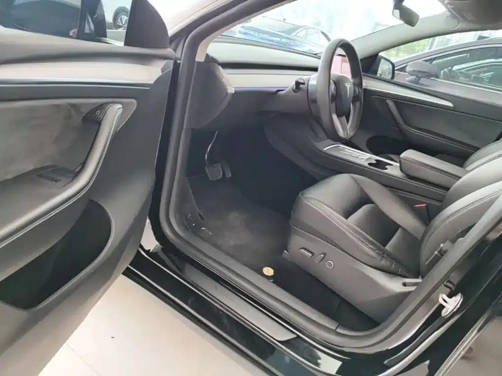 Model Y 2023 Rear-Wheel Drive — миниатюра 16