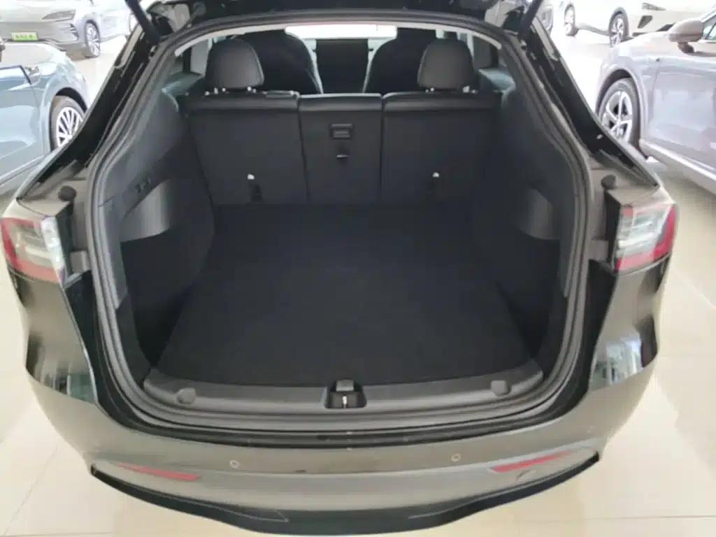 Model Y 2023 Rear-Wheel Drive — миниатюра 19
