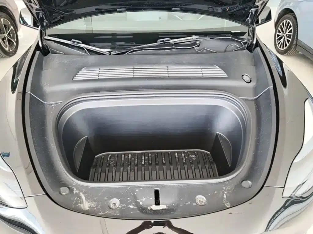 Model Y 2023 Rear-Wheel Drive — миниатюра 20