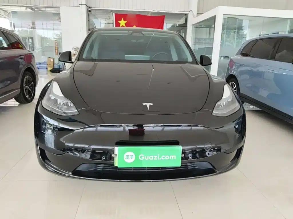 Model Y 2023 Rear-Wheel Drive — миниатюра 3