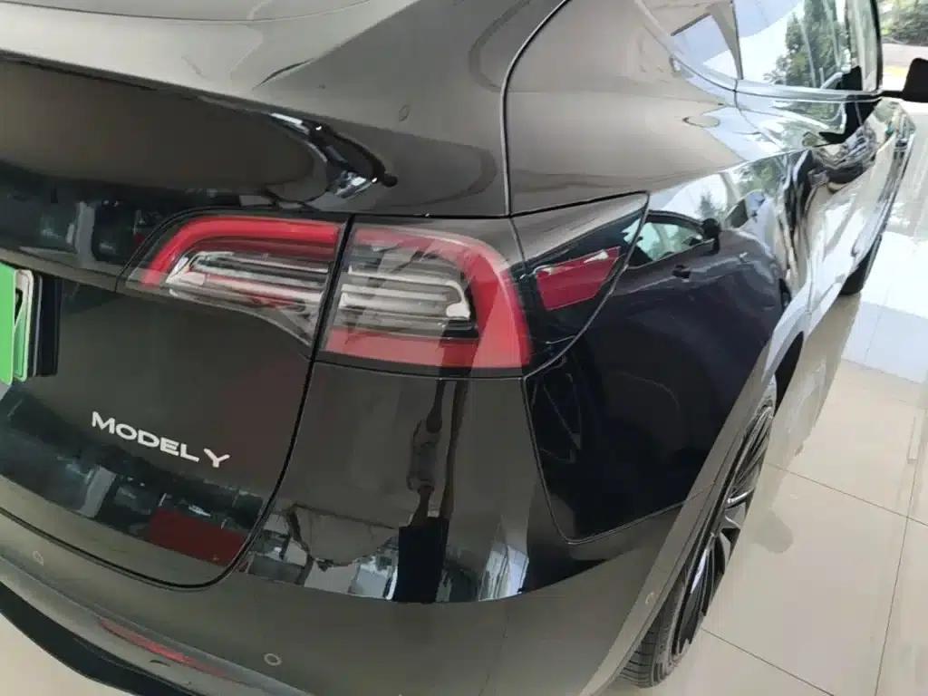Model Y 2023 Rear-Wheel Drive — миниатюра 8
