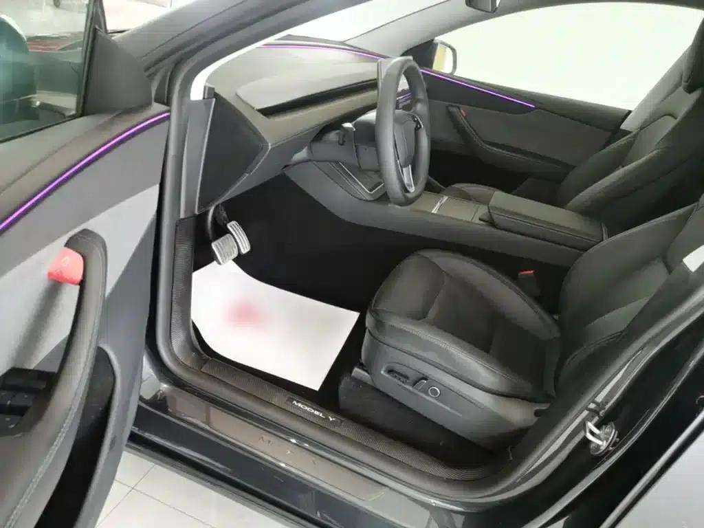 Model Y 2025 Rear-Wheel Drive — миниатюра 16