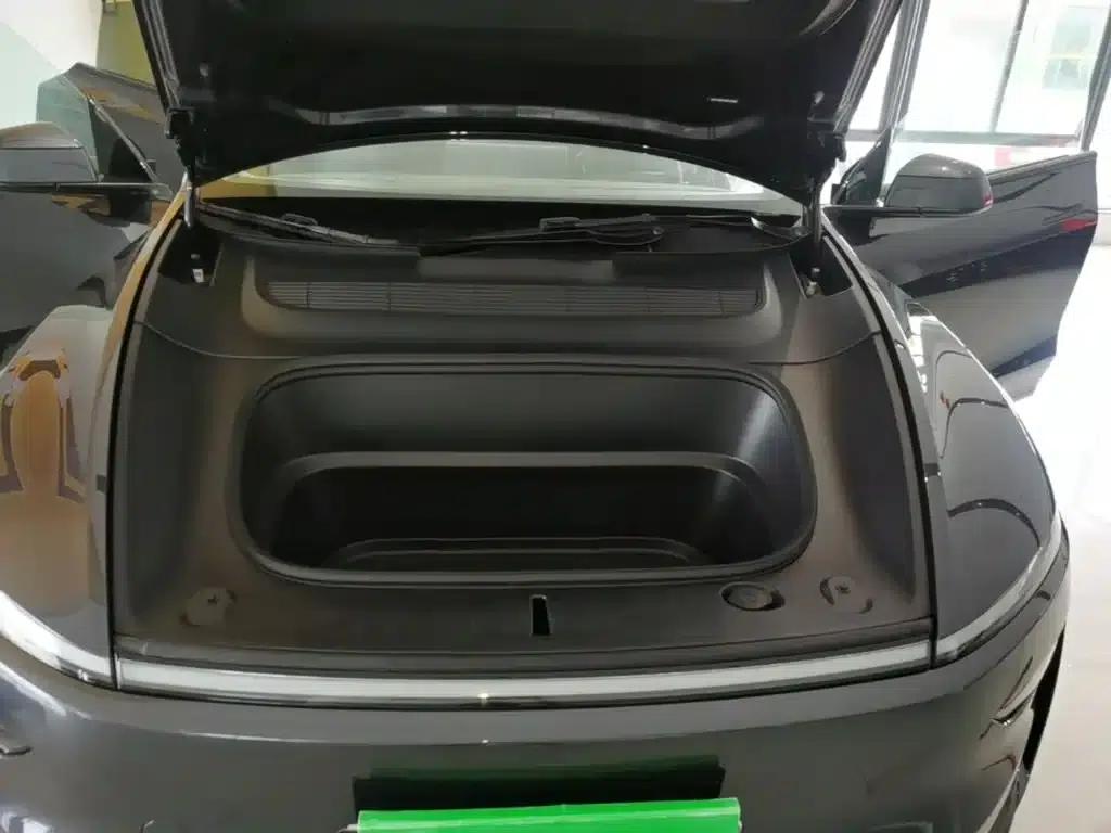 Model Y 2025 Rear-Wheel Drive — миниатюра 20