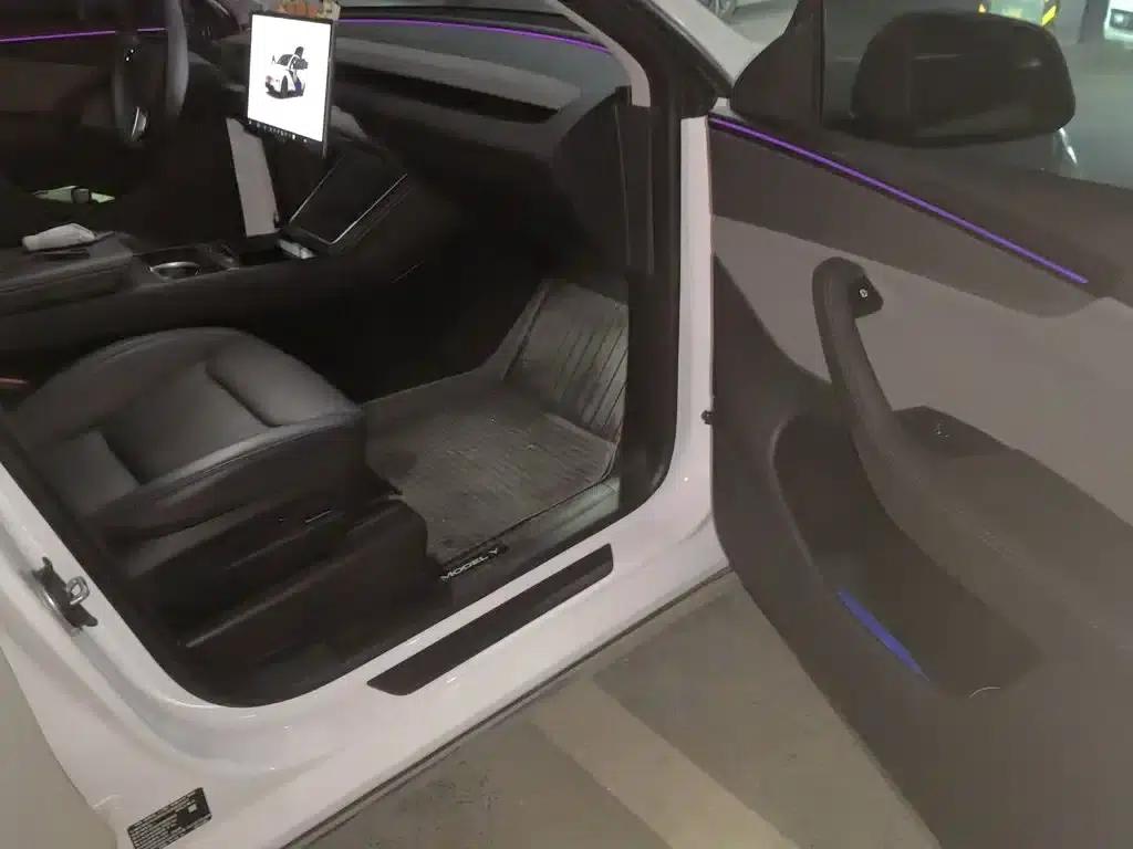 Model Y 2025 Rear-Wheel Drive — миниатюра 20