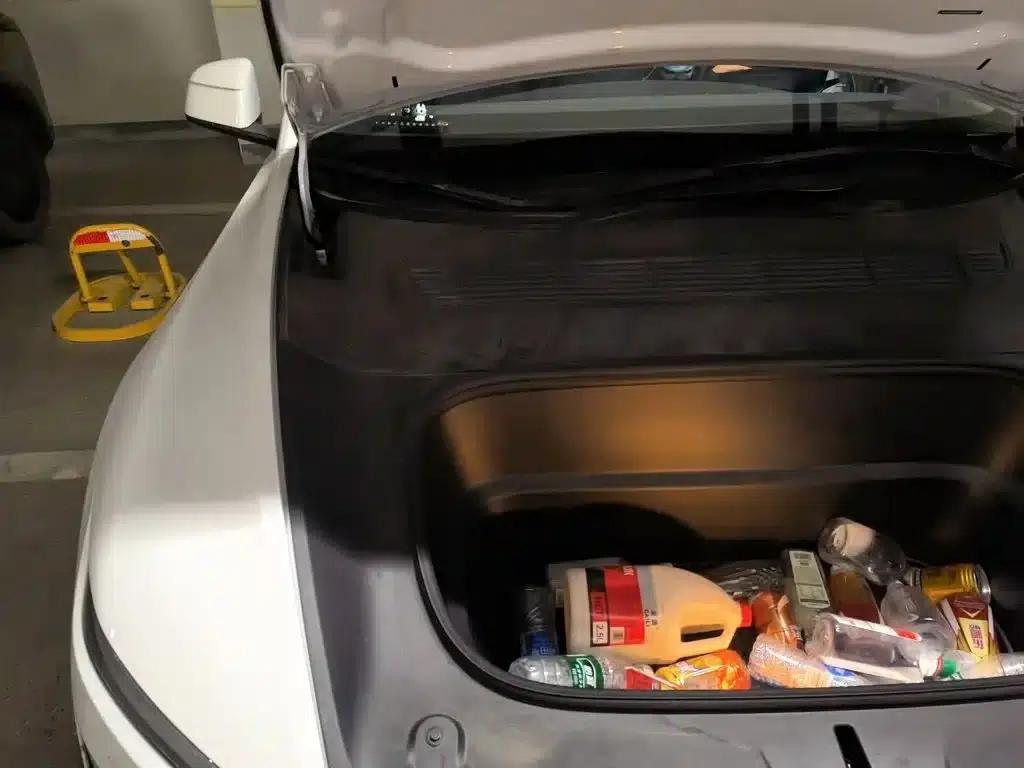 Model Y 2025 Rear-Wheel Drive — миниатюра 21