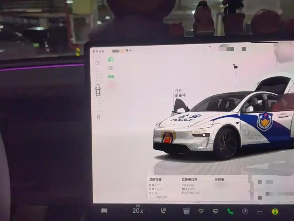 Model Y 2025 Rear-Wheel Drive — миниатюра 7