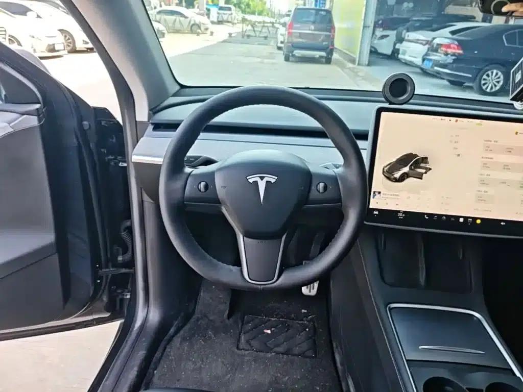 Model Y 2024 Rear-Wheel Drive — миниатюра 11