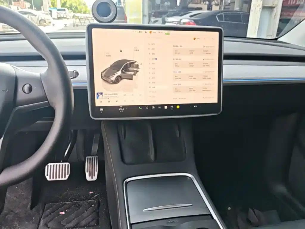 Model Y 2024 Rear-Wheel Drive — миниатюра 13
