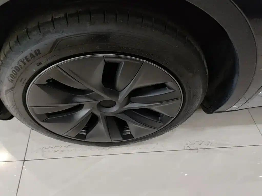 Model Y 2024 Rear-Wheel Drive — миниатюра 23