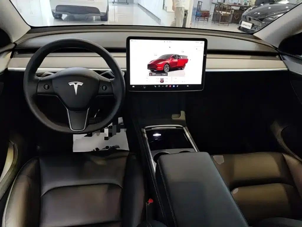 Model Y 2024 Rear-Wheel Drive — миниатюра 10
