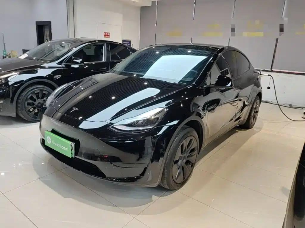 Model Y 2023 Rear-Wheel Drive — миниатюра 1