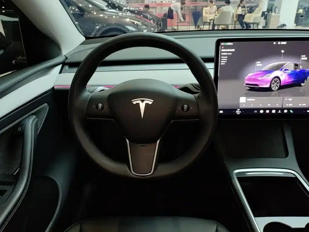 Model Y 2023 Rear-Wheel Drive — миниатюра 11